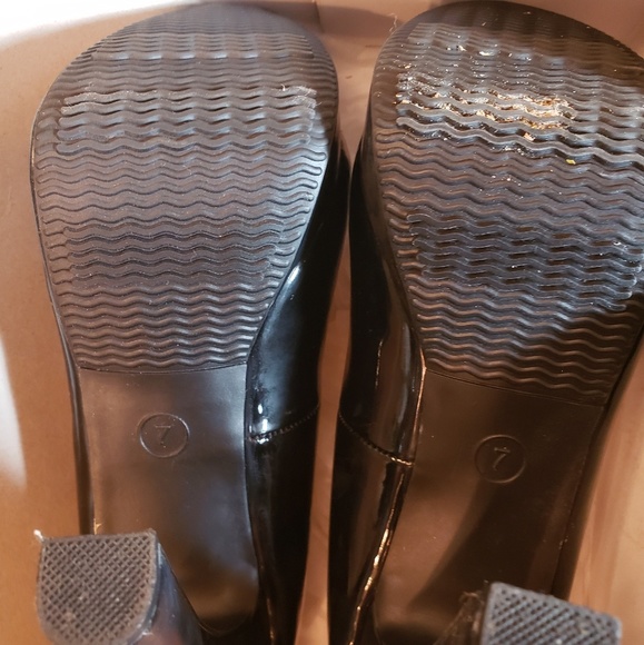 Stilletto Heel - Picture 3 of 5